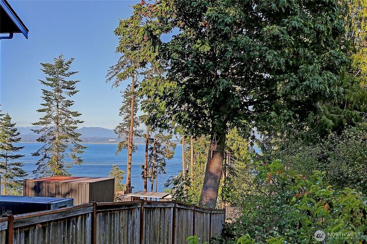 Property Photo: 847 Patricia Ann Drive WA 98282