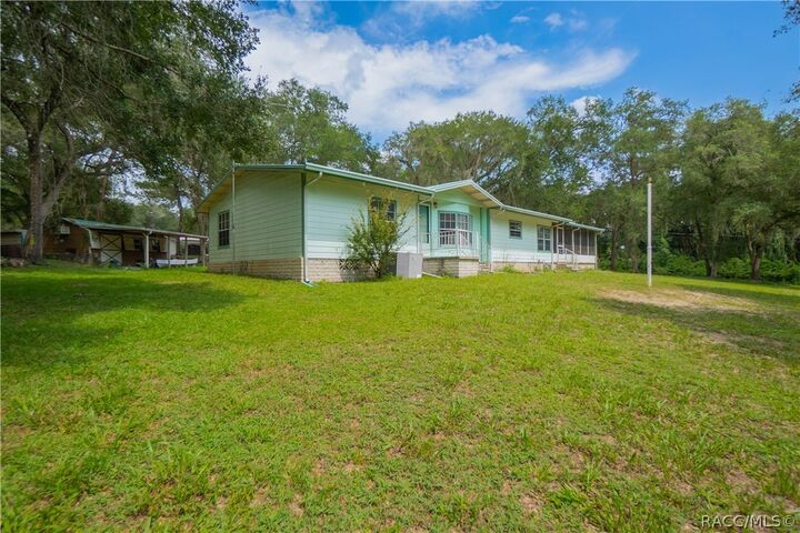 Property Photo:  9300 Cr 647A  FL 33513 