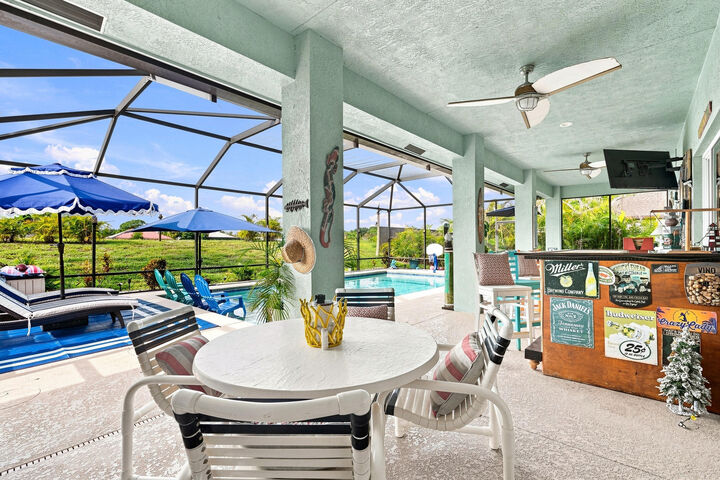 Property Photo: 408 SW Aster Road FL 34953
