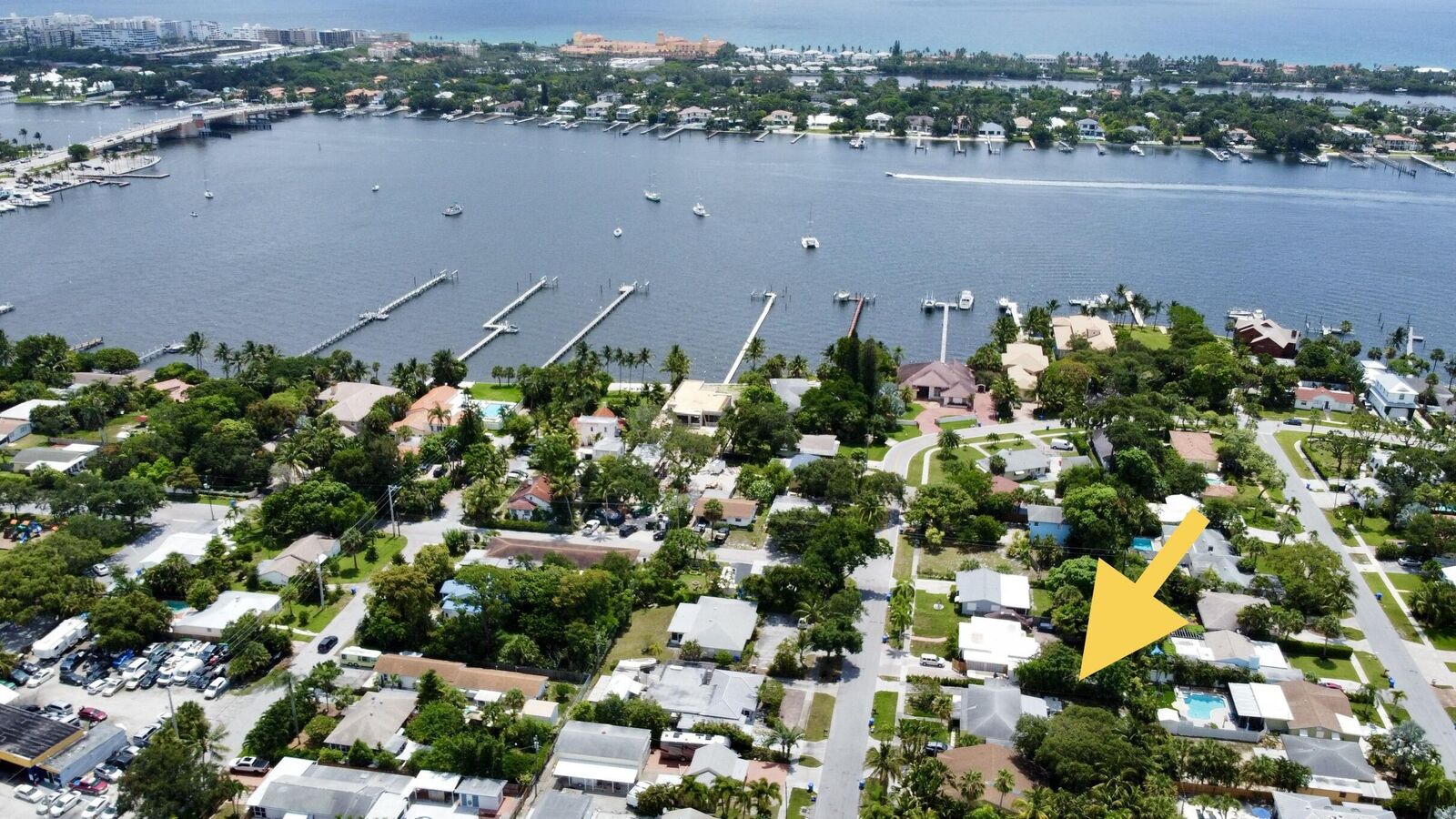 Property Photo:  124 Mayfield Road  FL 33462 