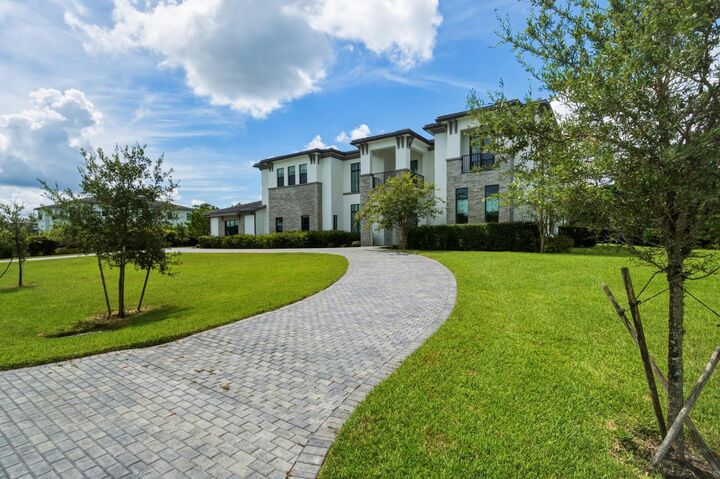 Property Photo:  17130 Magnolia Estates Drive  FL 33331 