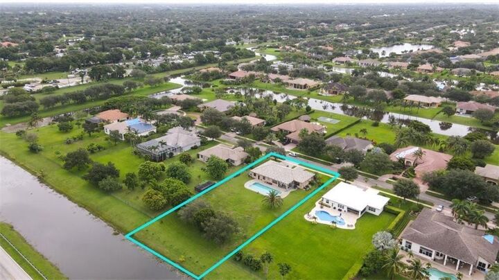 Property Photo:  4053 SW 141st Avenue  FL 33330 