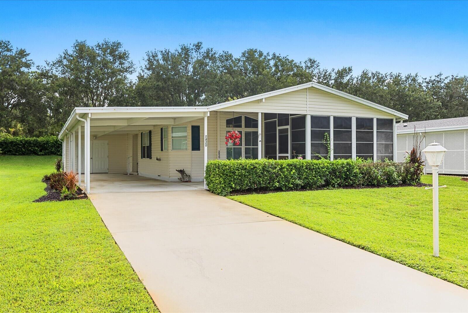 Property Photo: 2820 Hook Court FL 34952
