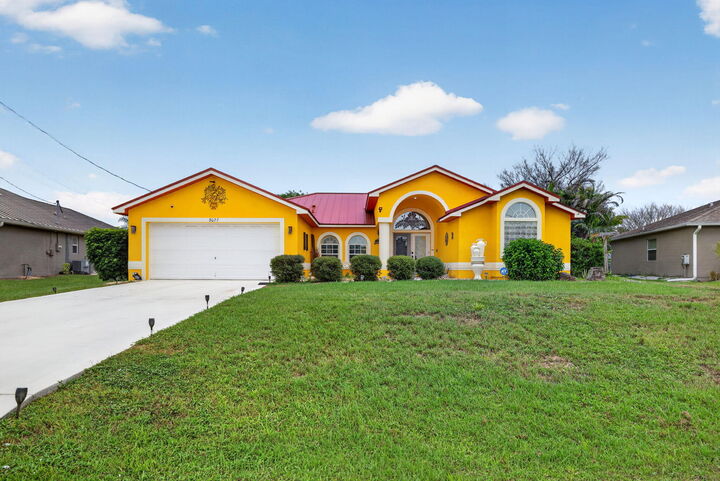Property Photo:  3077 SE Galt  FL 34984 