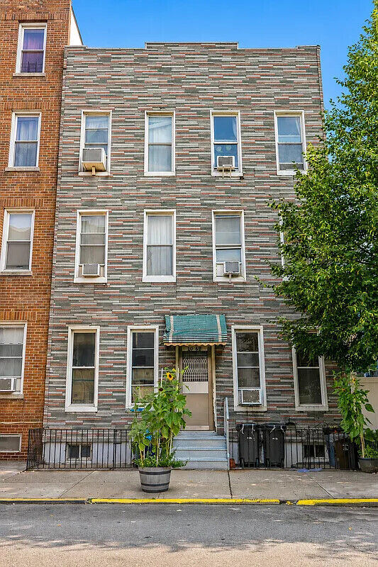 Property Photo:  10-47 47th Avenue  NY 11101 