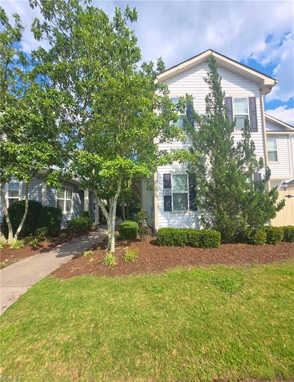Property Photo:  1555 Rollesby Way 5  VA 23320 