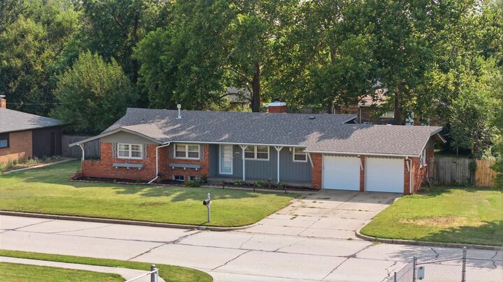 Property Photo:  1505 N Lynnhurst Ave  KS 67212 