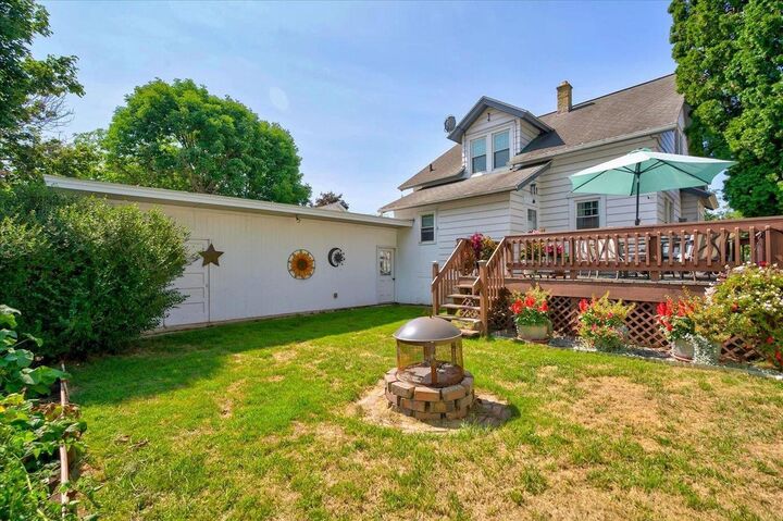 Property Photo:  137 E School Street  WI 53925 