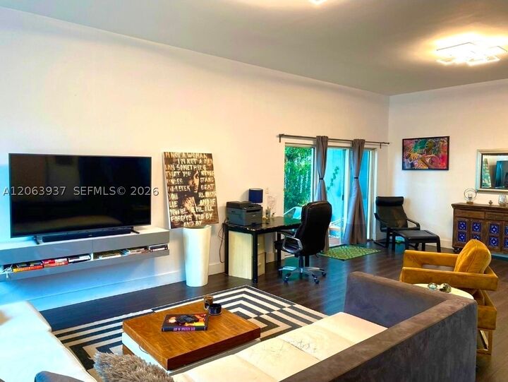 Property Photo: 2732 SW 26th St 2732 FL 33133