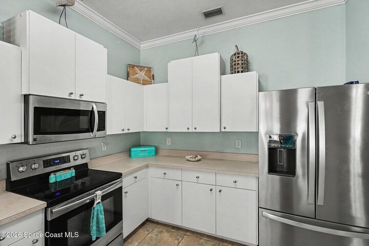 Property Photo: 6890 Caliph Avenue FL 32927