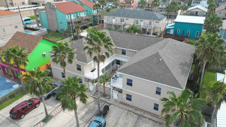Property Photo:  125 E Esperanza Ave. 4  TX 78597 