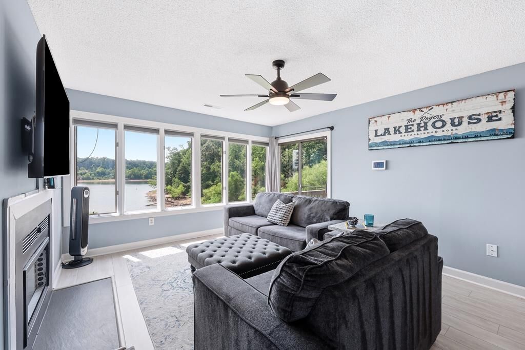 Property Photo:  16 The Moorings  VA 23927 