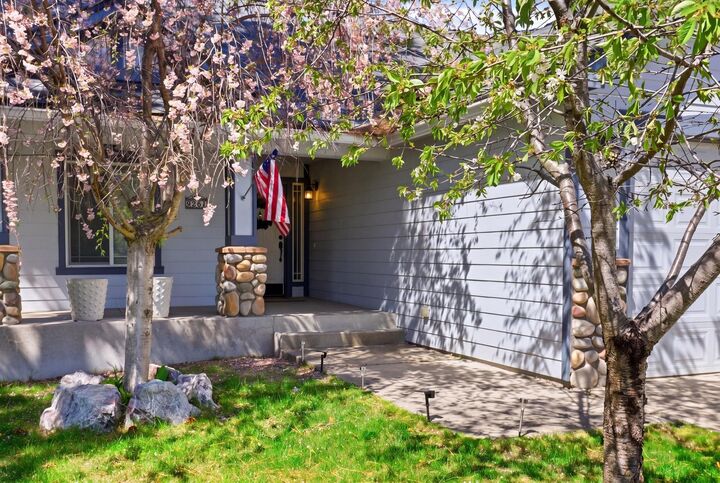 Property Photo: 6261 Jenna Dr WA 99026