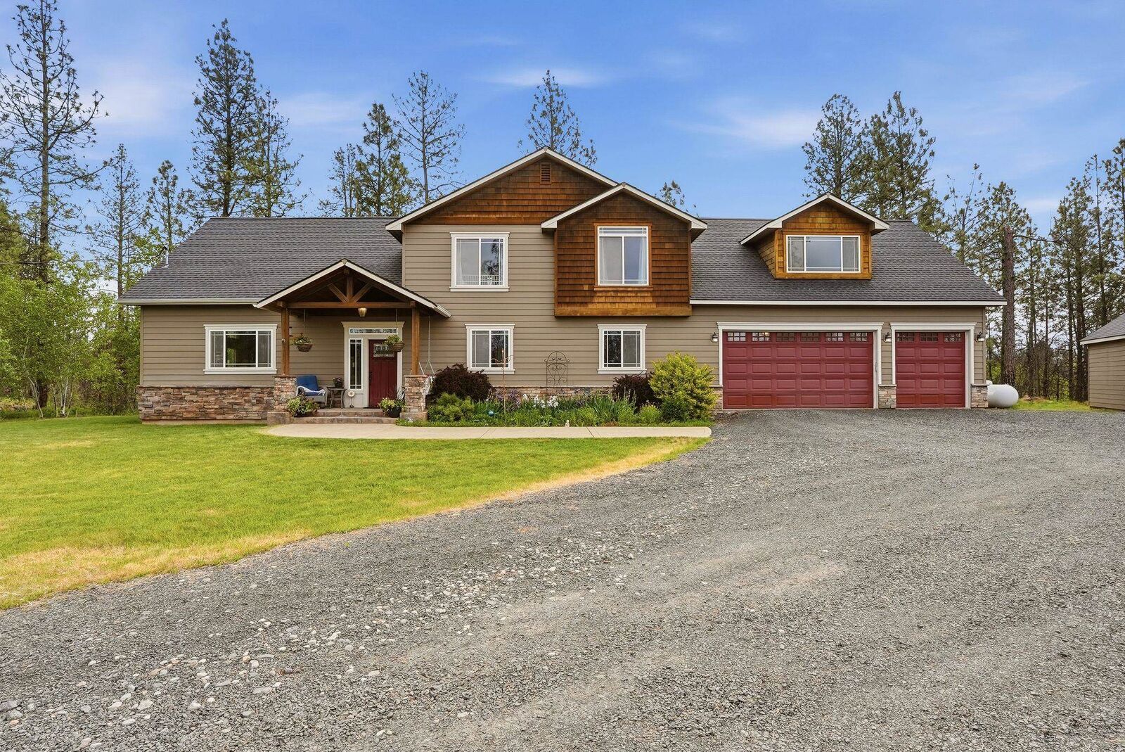 Property Photo: 19303 W Penners Ln WA 99004