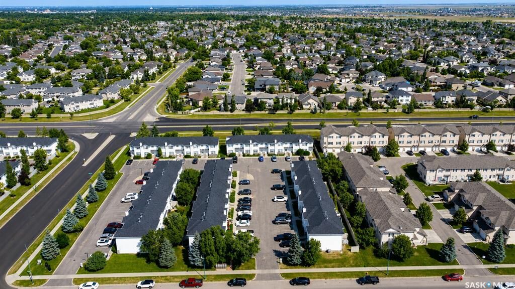 Property Photo: 102 Pawlychenko Lane 13 SK S7V 1G9