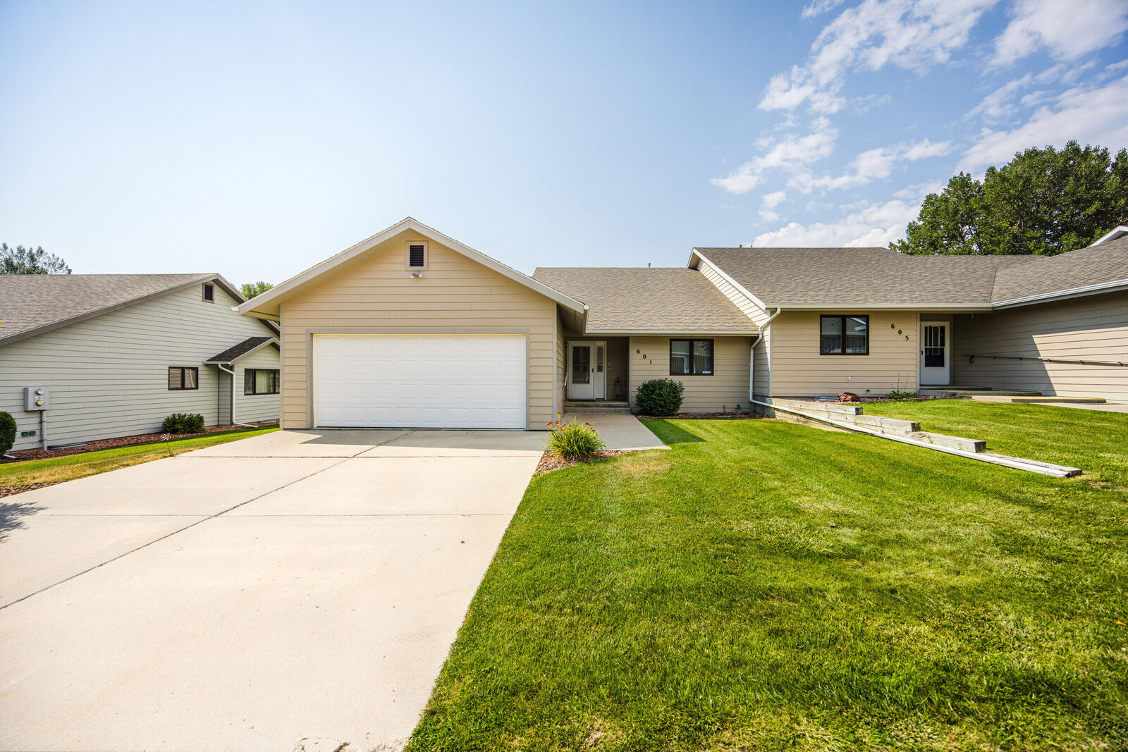 Property Photo:  601 W Hogerson Street 1 E  WY 82834 
