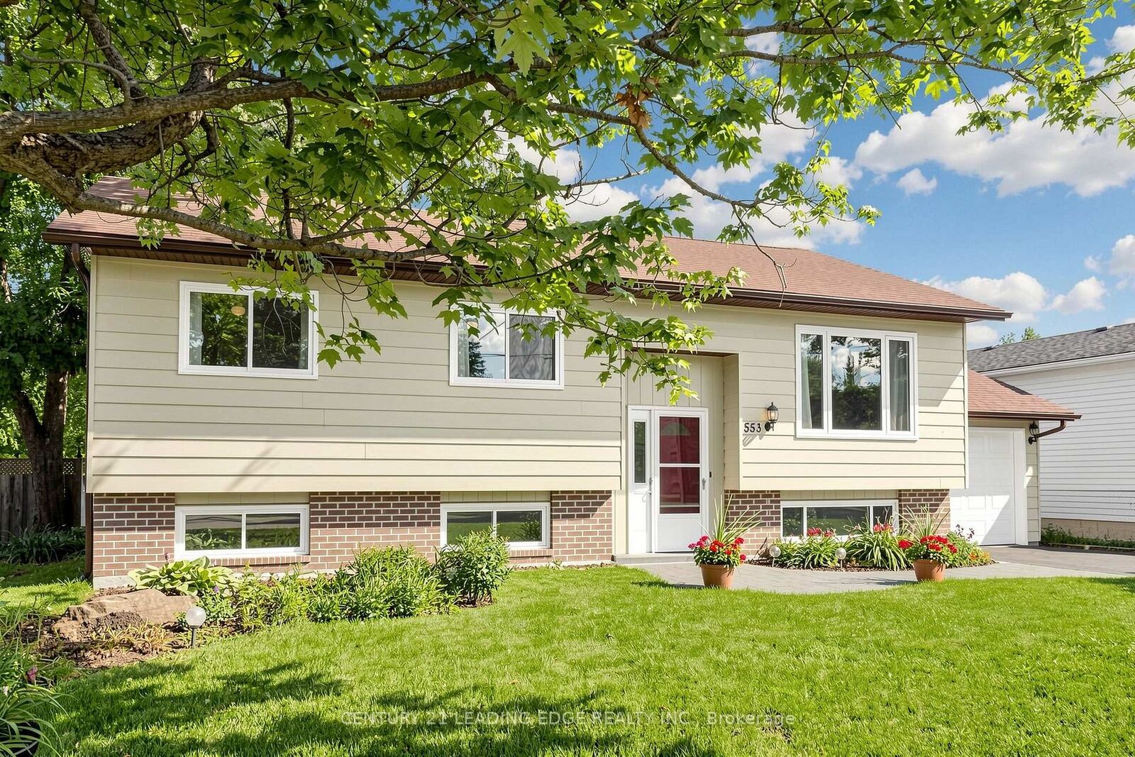 Property Photo:  553 James Street  ON L0K 1A0 