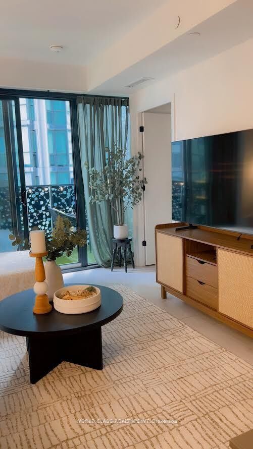 Property Photo: 55 Charles Street E 2909 ON M4Y 0J1