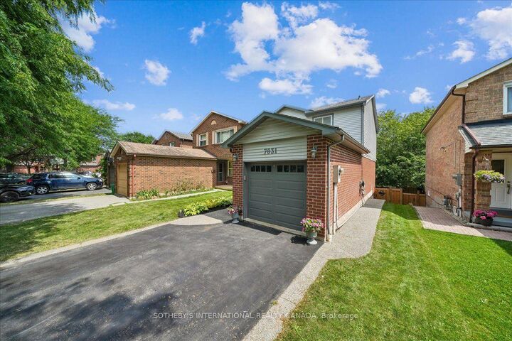 Property Photo: 7031 Tamar Mews ON L5N 3S2