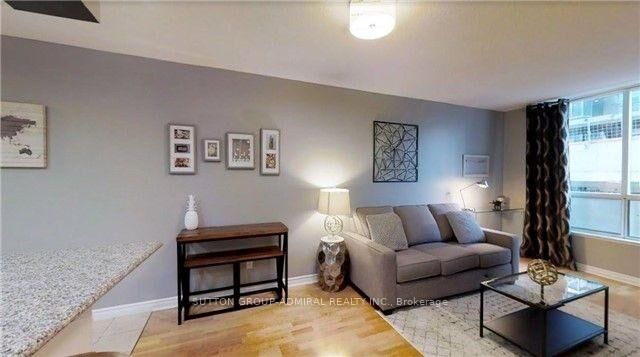 Property Photo: 168 Simcoe Street 722 ON M5H 4C9