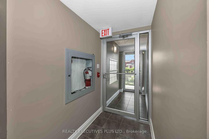Property Photo: 2376 Albert Street 103 ON K4K 0C5