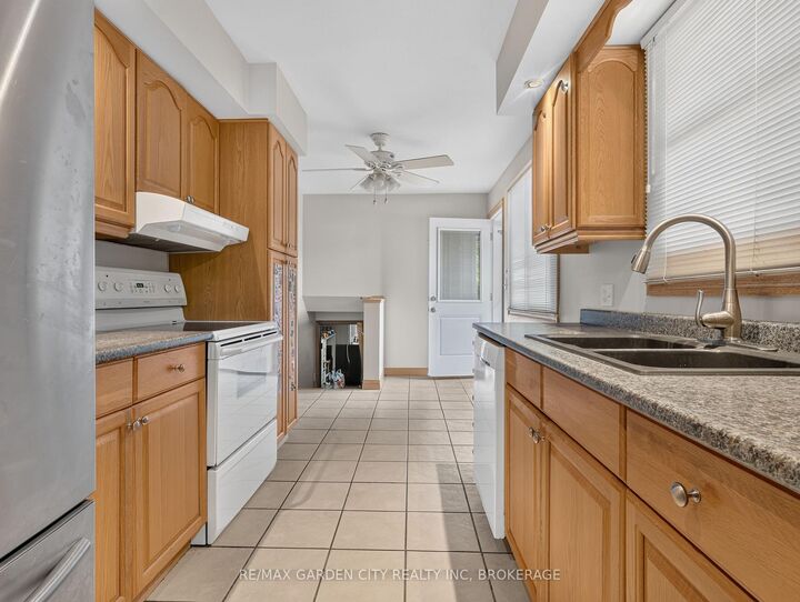 Property Photo: 19 Black Knight Road ON L2N 3B9