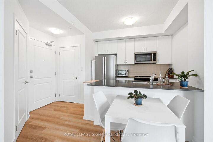 Property Photo: 10 Mallard Trail 232 ON L8B 2A7
