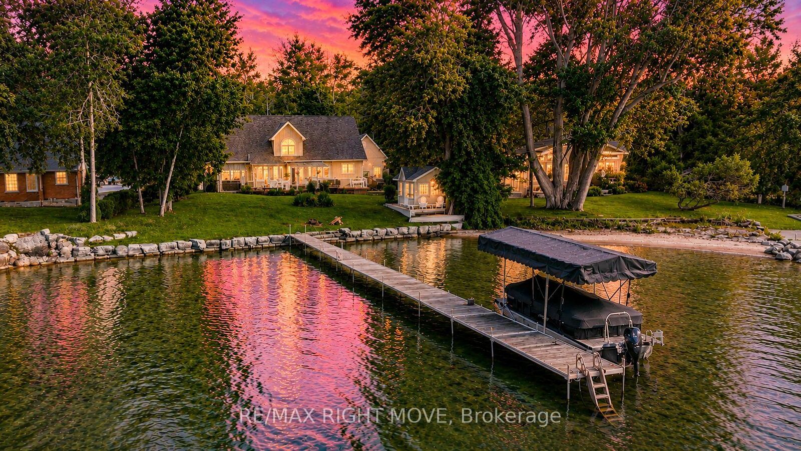 Property Photo: 3852 Muley Point Road ON L3V 6H7