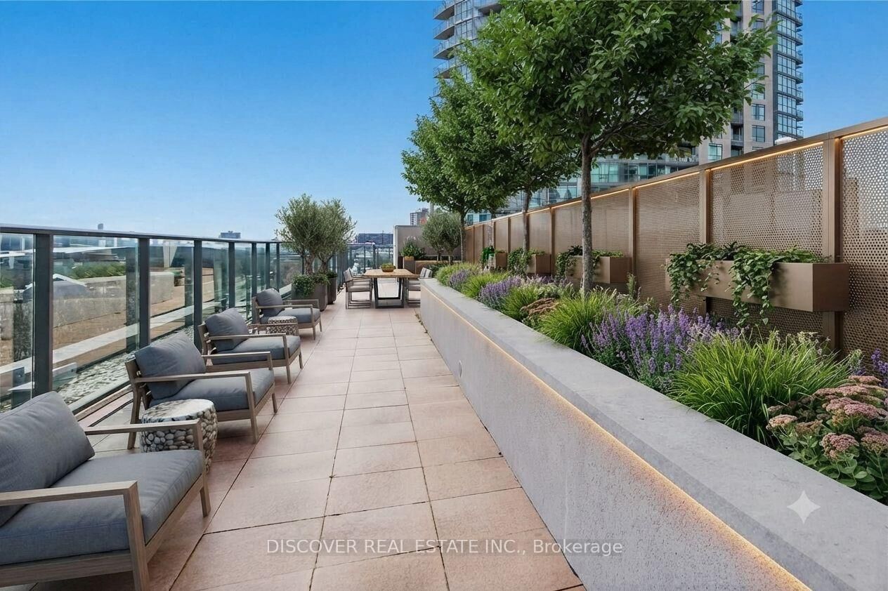 Property Photo: 215 Fort York Boulevard 2609 ON M5V 4A2