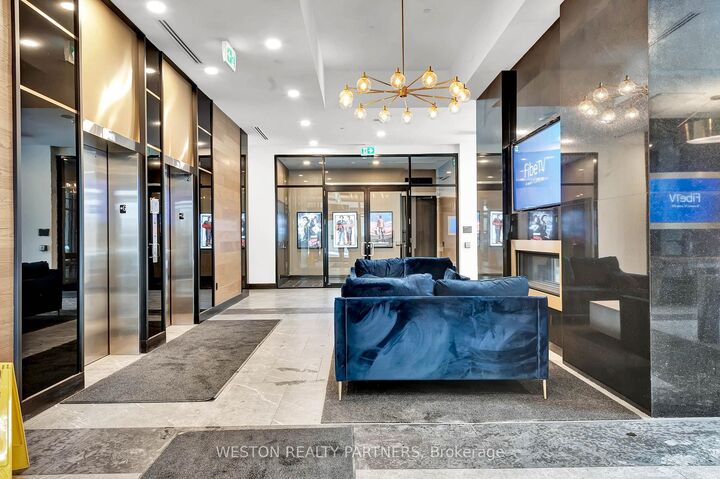 Property Photo:  145 Columbia Street W 1134  ON N2L 0K7 