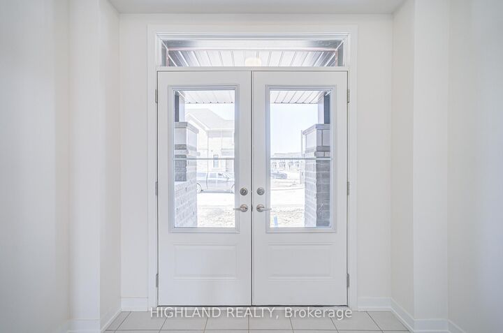 Property Photo:  1148 Tanbark Avenue  ON L6H 8C4 