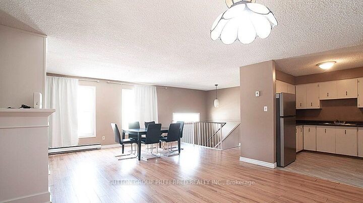 Property Photo: 56 Gunn Street ON N6G 1C7
