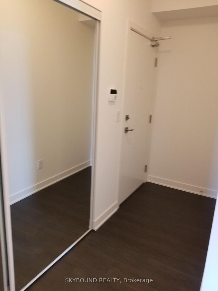 Property Photo:  4633 Glen Erin Drive 1503  ON L5M 4G3 