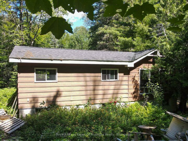 182 Old School House Road — photo 1