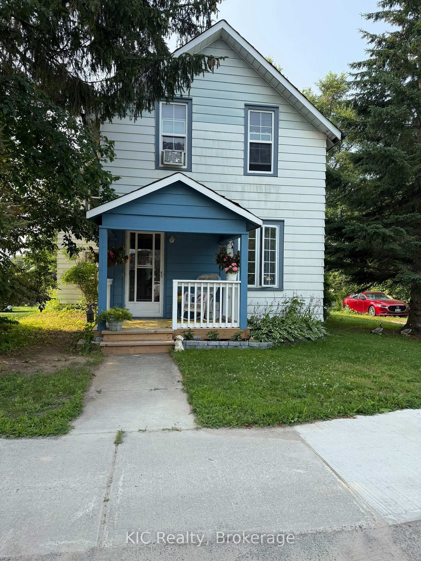 Property Photo: 48 George Street E ON K0L 1Z0