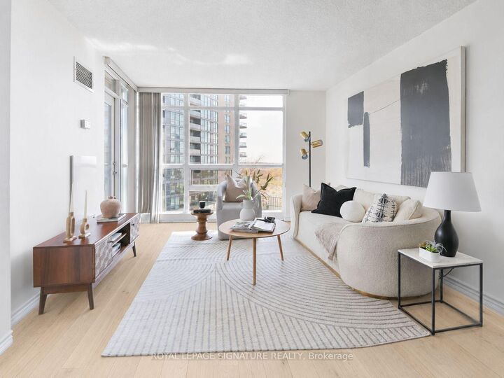 Property Photo:  231 Fort York Boulevard 1102  ON M5V 1B2 