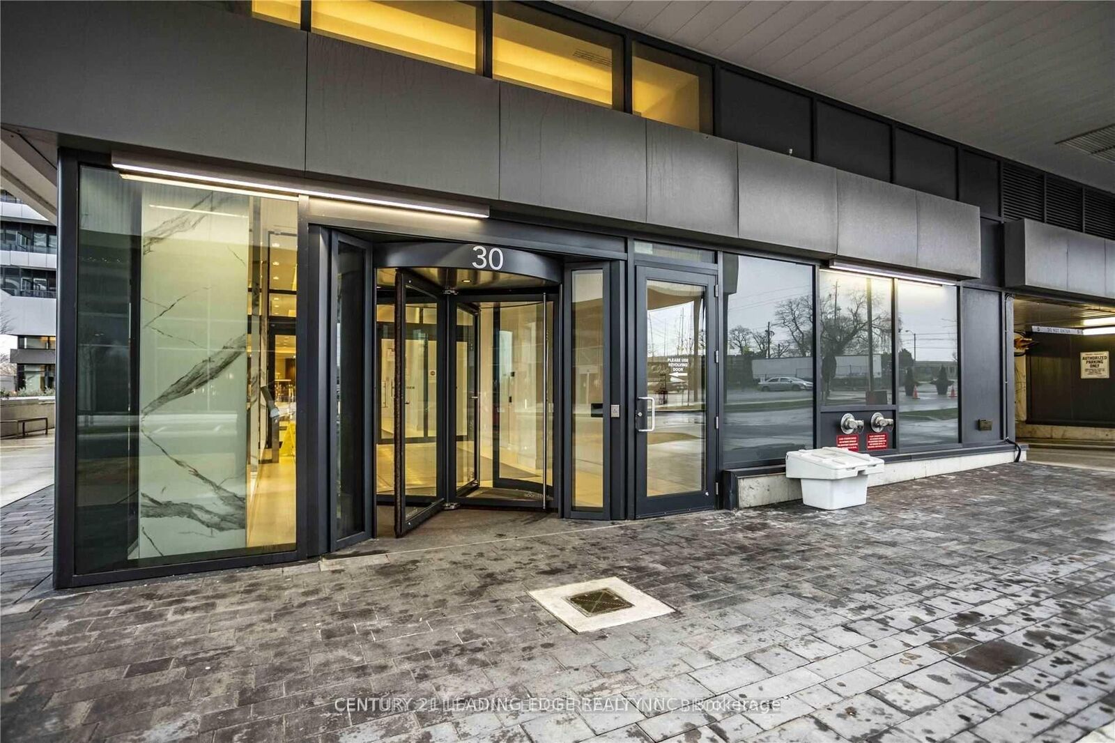 Property Photo: 30 Shore Breeze Drive 2614 ON M8V 0J1