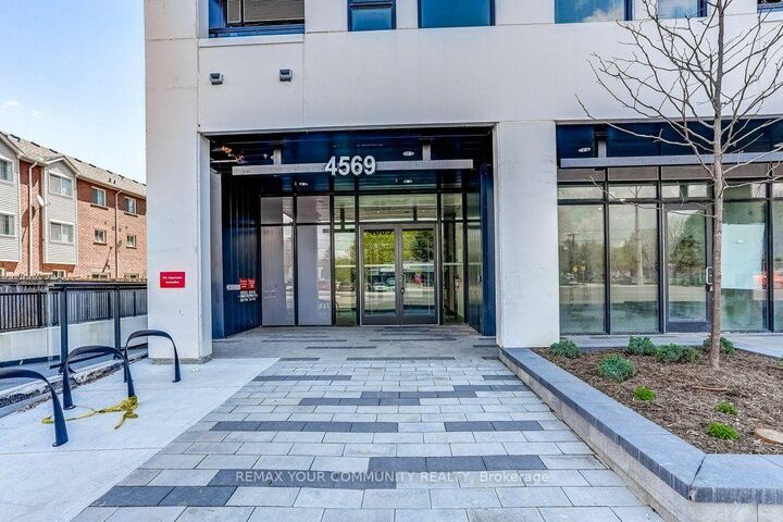 Property Photo: 4569 Kingston Road 504 ON M1E 2P3