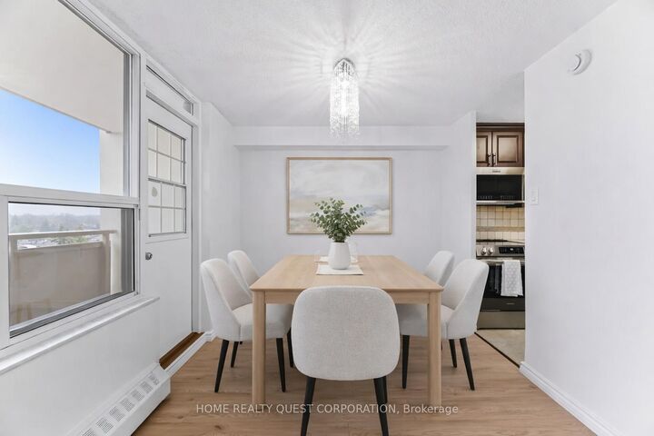 Property Photo:  3120 Kirwin Avenue 605  ON L5A 3R2 