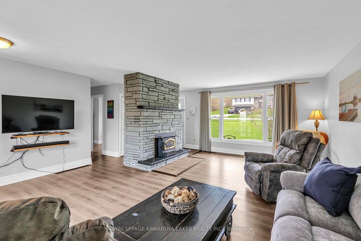 Property Photo:  9 Buckhorn Road  ON K9V 4R6 
