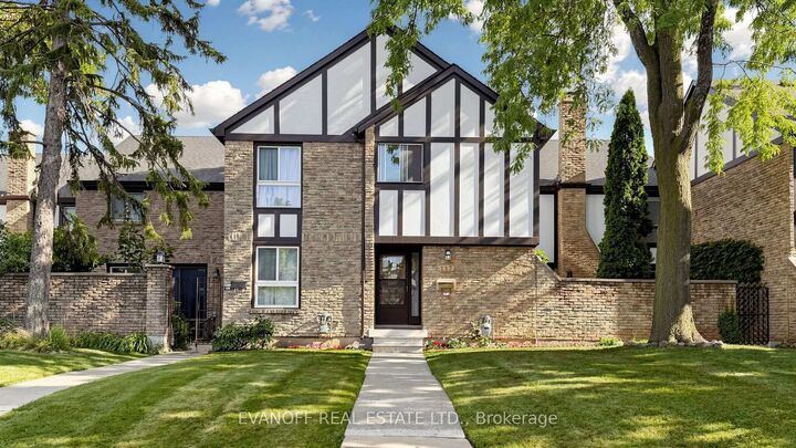 Property Photo: 117 Burrows Hall Boulevard 11 ON M1B 1Z7