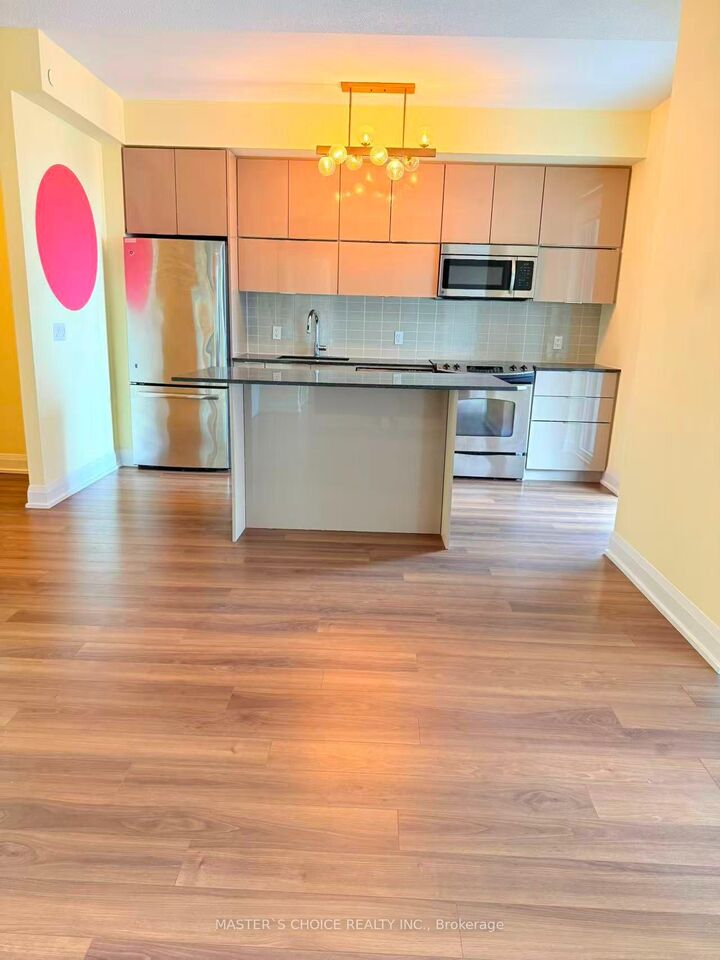 Property Photo: 56 Annie Craig Drive 704 ON M8V 0C4