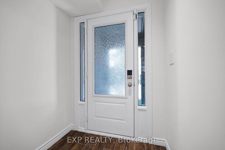 Property Photo: 104 Gordon Circle ON L3Y 0C9