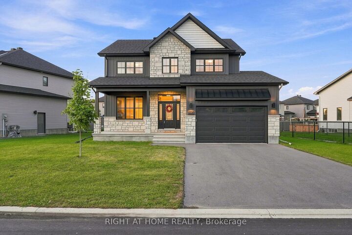 1334 Fribourg Street — photo 1