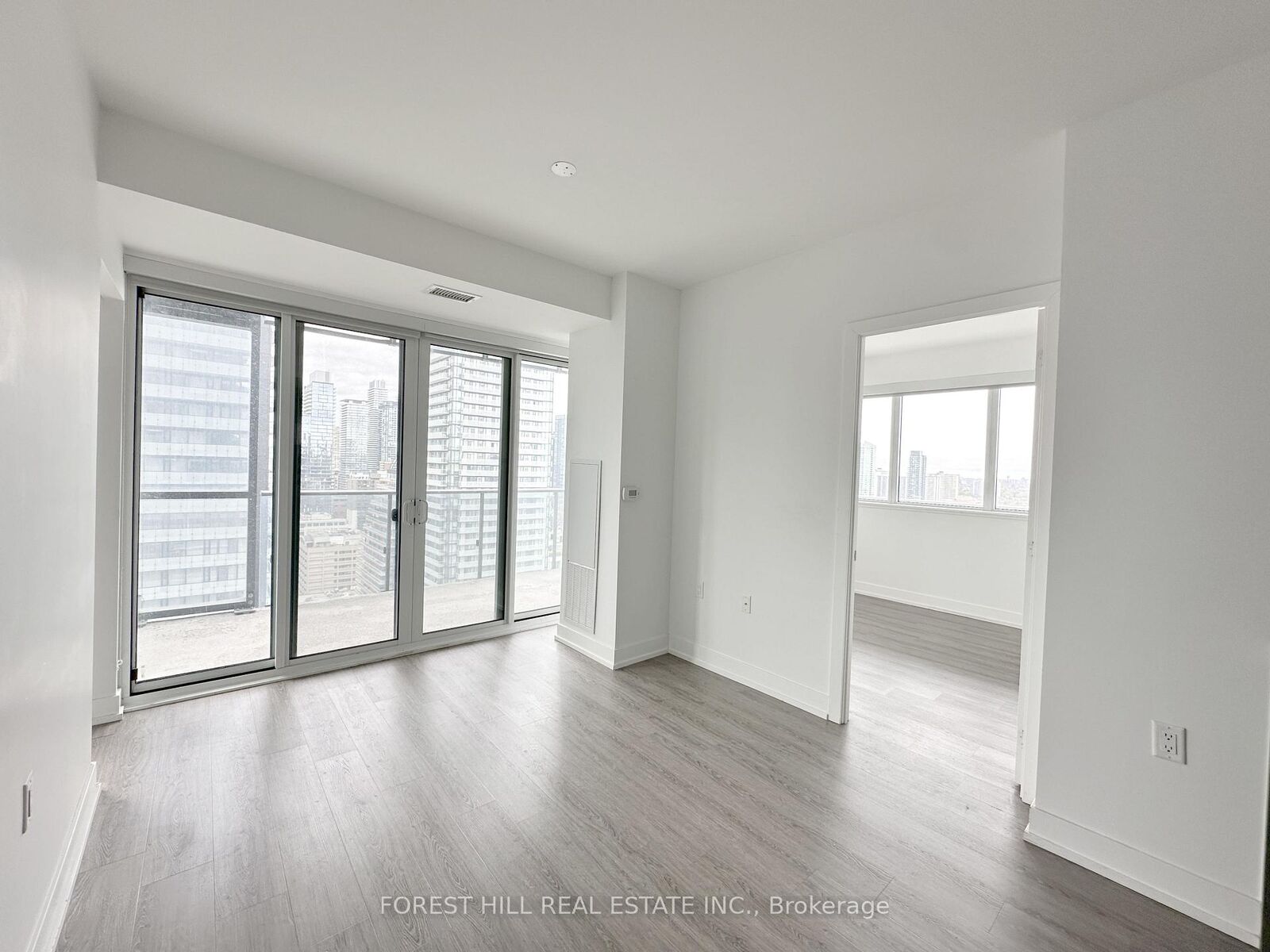 Photo de la propriété: 7 Grenville Street 2505 ON M4Y 0E9