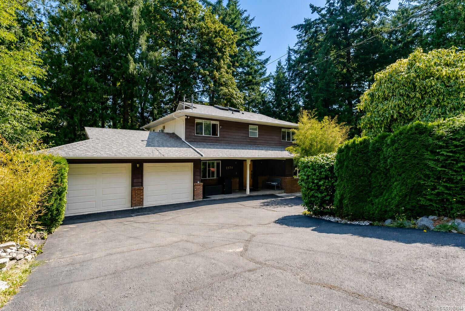 Property Photo: 1970 Lands End Rd BC V8L 5J2