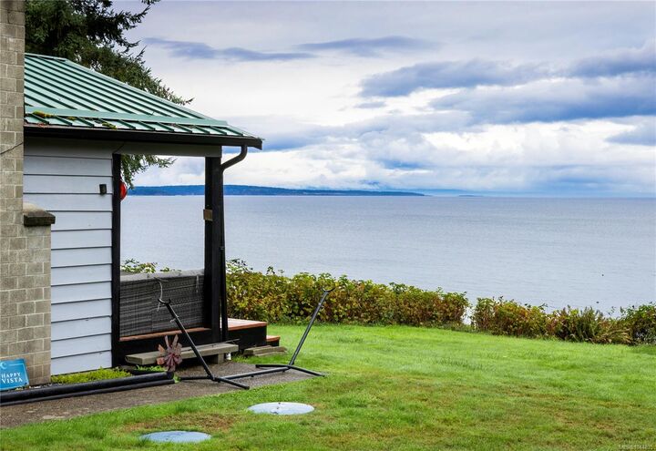 Property Photo: 4375 Kelsey Rd #4 BC V0R 1G0