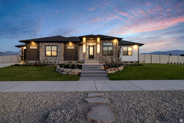 Property Photo:  614 E Shelley Ln 215  UT 84029 