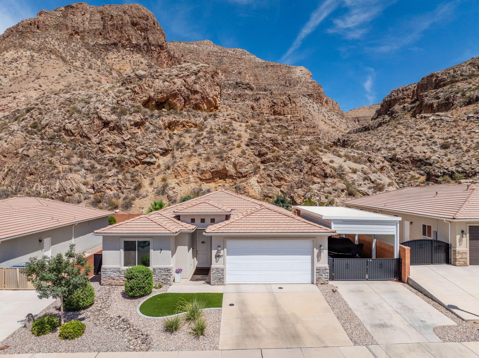 Property Photo:  2497 S 630 W  UT 84737 