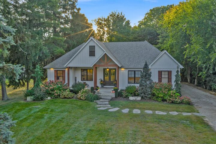 Property Photo:  1465 Union Avenue  ON N9Y 2V2 